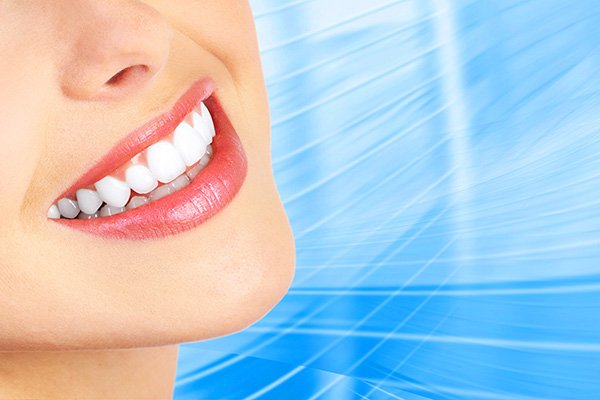 Pros And Cons Of Professional Teeth Whitening